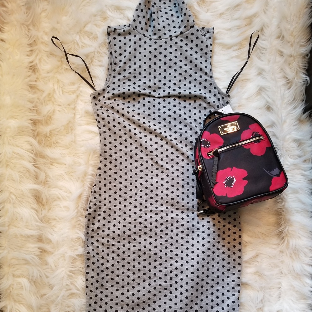 XX1 Below the Knee Turtle Neck dress 💋
